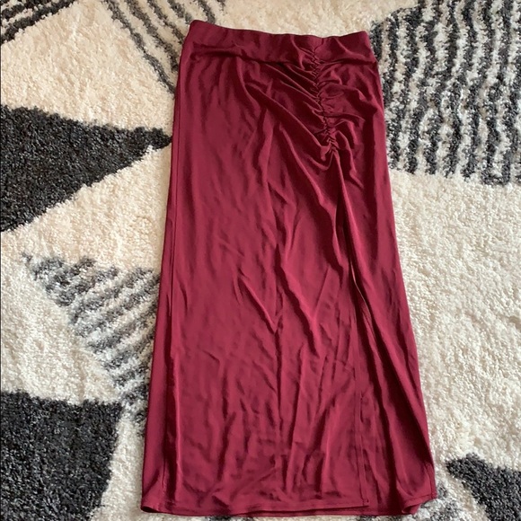 Wilfred ruched midi skirt - Picture 3 of 6